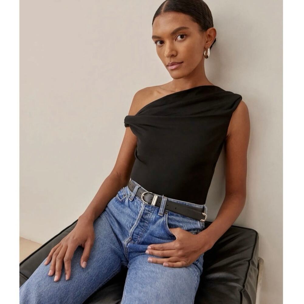 NWOT Reformation Cello One-Shoulder Knit Top in Black SZ M